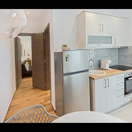 Noras Collection * Skala Sotiros