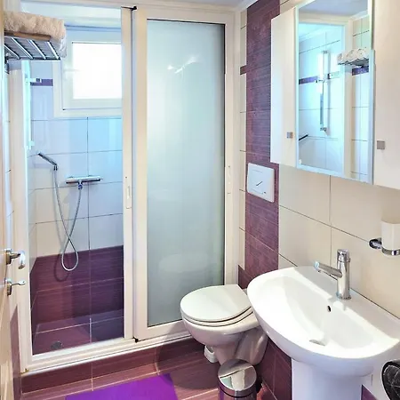 Semesterbostad Noras Collection *