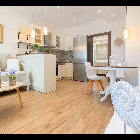 Noras Collection Skala Sotiros